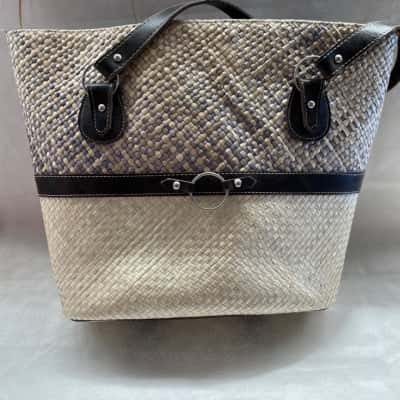  Woman’s Rattan Finish Long Handle Shopping Tote Bag 