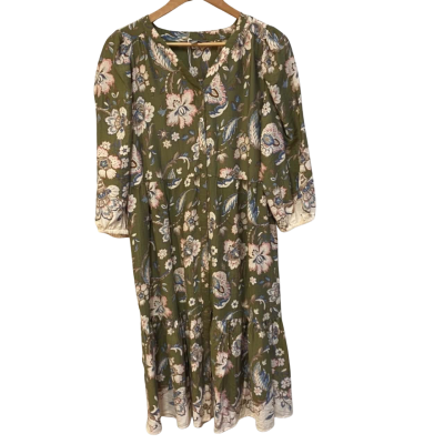 BNWT Suzanne Grae Size 10 Floral Dress