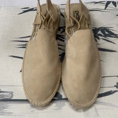  Womens  Picon Size 39 Sandals Beige 