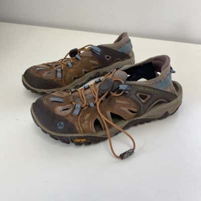 Merrell Beige Brown Hiking Offroad Sandals  Size 3.5 