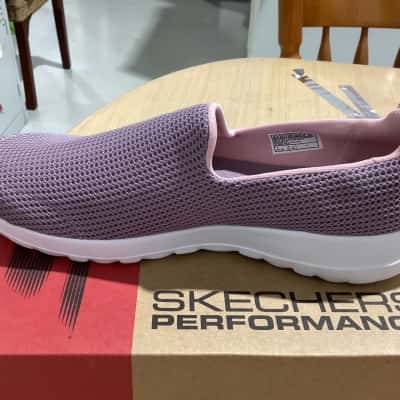 Skechers Womens  Size 9.5 Sneakers Pink  / White 