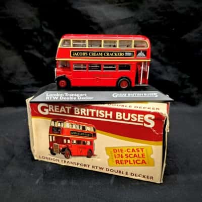 Vintage Die-Cast London Transport RTW Double Decker Bus No.22 Chelsea 1:76 Scale Model Replica In Original Box  (brica cubes)