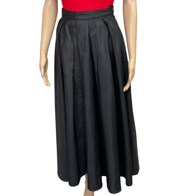 Evelyn Neis vintage women’s skirt 