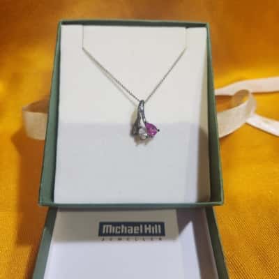 Ladies Silver Stamped 925 Necklace and Pendant w/ Clear and Pink Stones - IN COMPLEMENTARY BOX