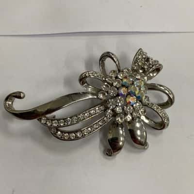  Womens Brooch 