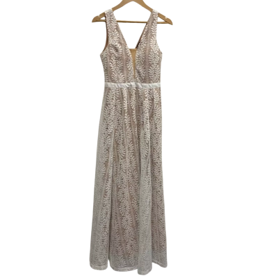 Boohoo Boutique Women’s White Full Lace Plunge Maxi Dress Size M