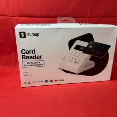 SumUp Air Card Reader & Charging Station