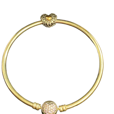 Pandora ‘Moments’ Womens charm Bangle with CZ clasp & heart charm. 6.5cm diam