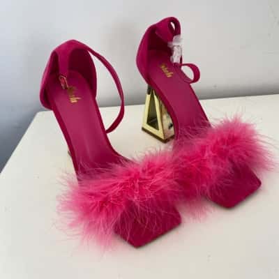 Sheln Pink Fur Gold High Heels  Size 8 