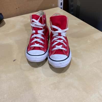 Converse All Star Kids  Size 2.5 Red / White 