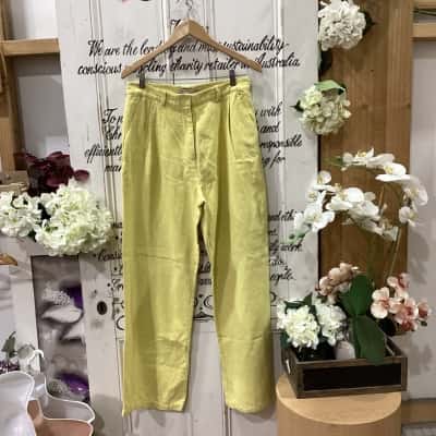 BEC & BRIDGE BRAND! Womens  Size 12 High Waisted Pants / Wide Leg Pants Yellow! TAILORED DESIGN WIDE LEG PANTS! BRING SOME COLOUR TO ANY OUTFIT! PANTS FEATURE POCKETS! GREAT FOR ANY SEASON!