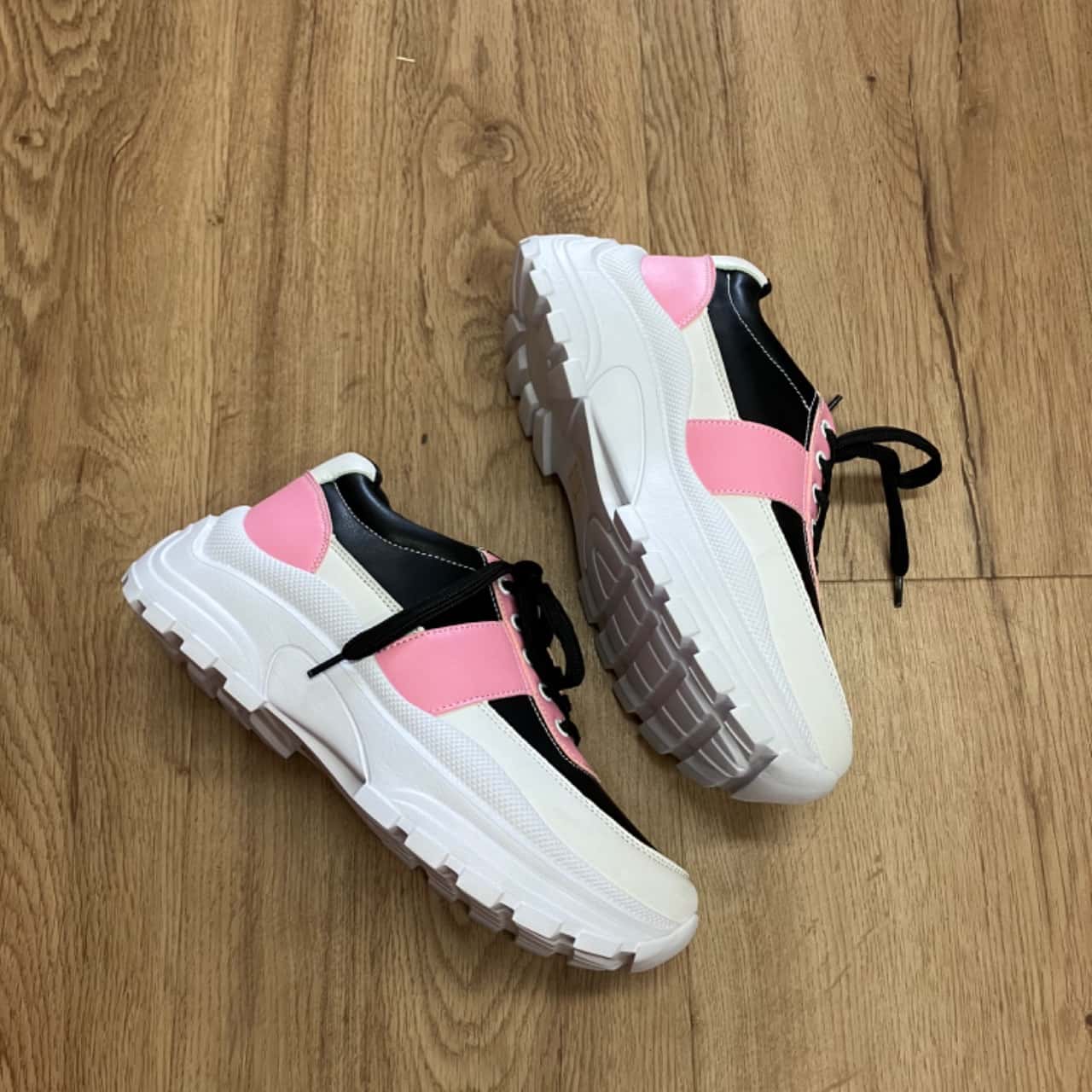 dangeruss shoes