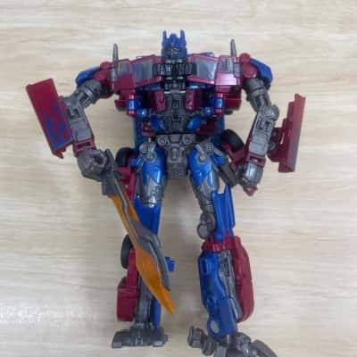 Series 05 Voyager Transformers Optimus Prime Action Figure 
