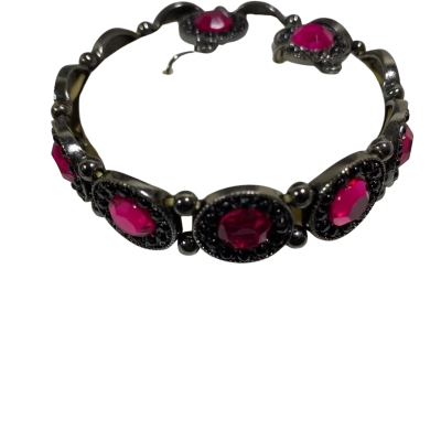  unbranded, black-tone link bracelet features vibrant maroon, rhinestone-bordered cabochon circles and matching earrings.