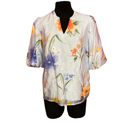 Review Womens  Size 8 Floral Top RRP: $99.00