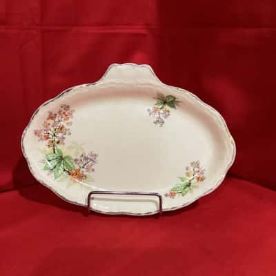 Vintage Alfred Meakin “Churtsea” pattern serving plate.