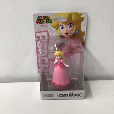 Princess peach amiibo figure, super mario series 