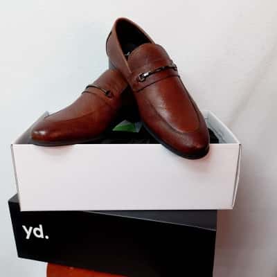 Yd. Mens  Size 7 Brown Riccardo textured loafer