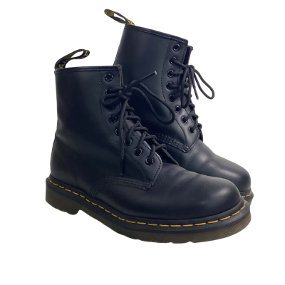 Dr Martens Size EU39 /UK 6 / US M7 / US L8 Boots Black  / Yellow 