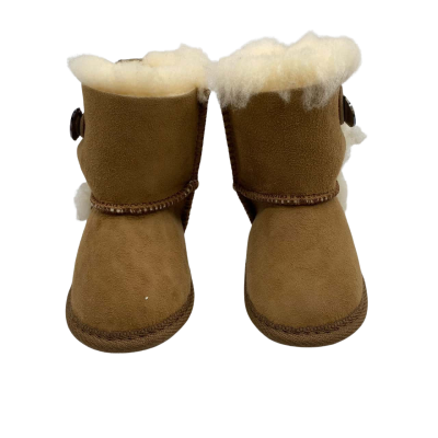 BNWT Size 2-3 Ugg Boots W/ Swarovski Crystals Kids Shoes