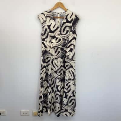 Veronika Maine Black White Sleeveless Maxi Dress  Size 10