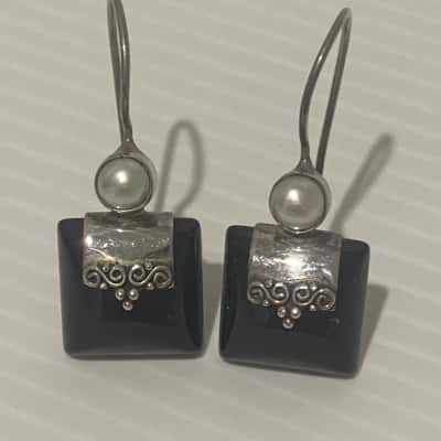 Sterling Silver Black Onyx Drop Earring with Pearl Accent