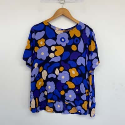 Mister Zimi Blue Floral Short SLeeve Top  Size 12 