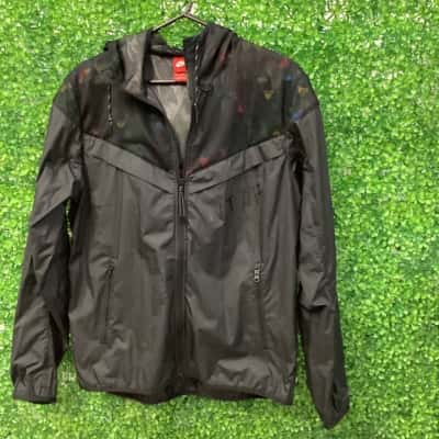 Nike Mens  Size M Hood Jacket Black  