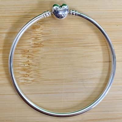 Pandora Sterling Silver Heart Bangle (Stamped 925)