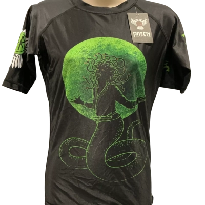 Raven Fightwear  Womens  Size M T-shirts 