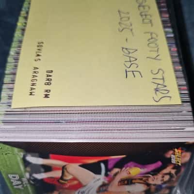 AFL Footy Cards Select Footy Stars Base 2025 (b30)