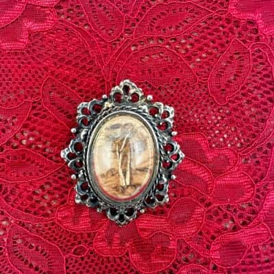 Beautiful Silver-tone Paperbark Art Oval Filigree Brooch/Pendant