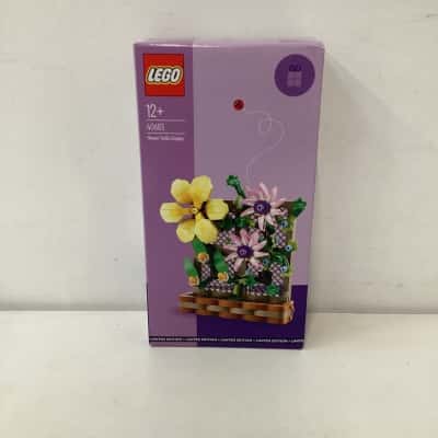 NEW - LEGO Limited Edition Flower Trellis Display 40683