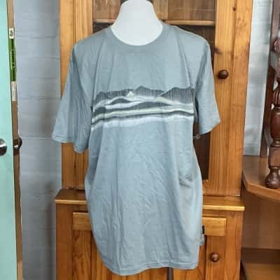 Kathmandu Mens  Size L Short Sleeve T-shirt Grey 