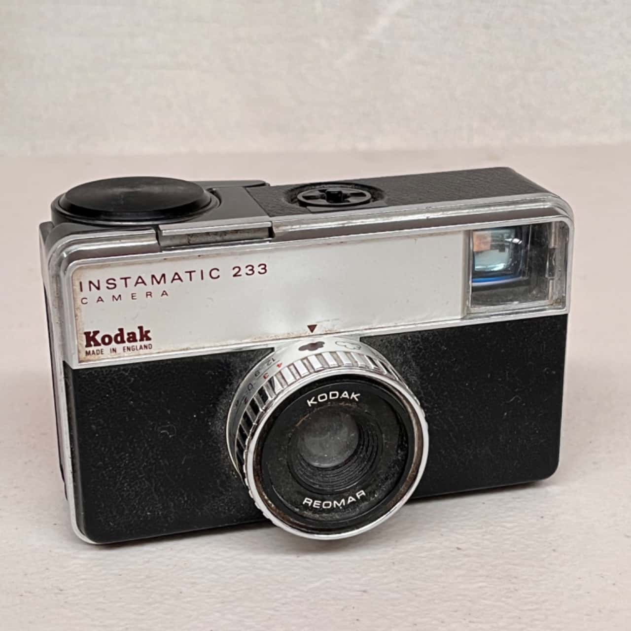 Kodak Instamatic 324 Camera f/2.8 38mm Rodenstock Reomar Lens & Case, Vintage