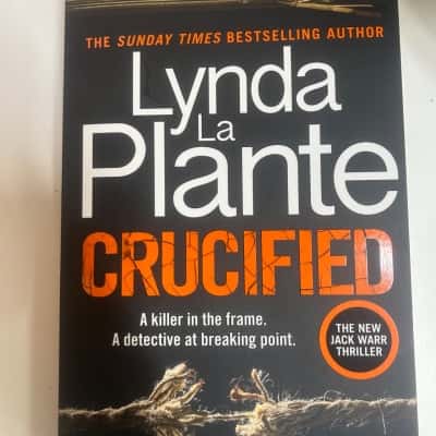Crucified, Lynda La Plante 
