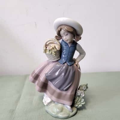 Lladro "Girl with a Basket" Figurine – #5493 – Made in Spain