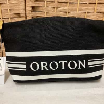 NWT OROTON Women's Lara Large Toiletry Bag