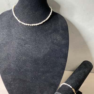 Fresh Water Pearl Necklace + Bracelet