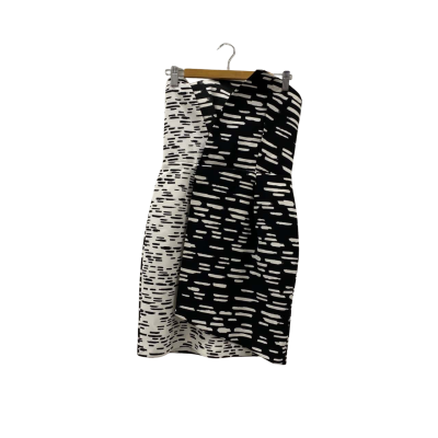  Womens  Size M Mini Dress Black  / White 