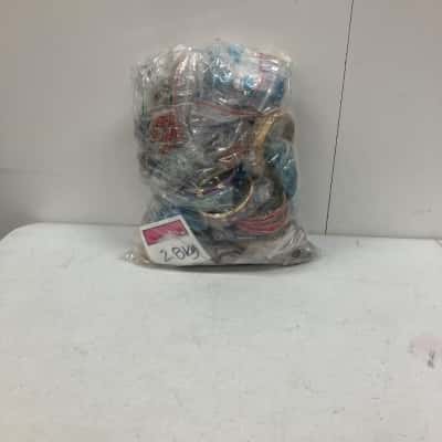 WOMENS BULK COSTUME JEWELLERY (STORE SAMPLES) APPROX 2.8KG