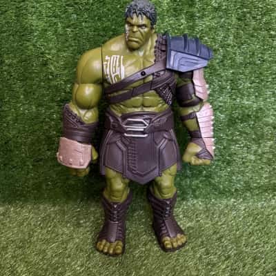 Marvel Thor: Ragnarok Interactive Gladiator Hulk Action Figure