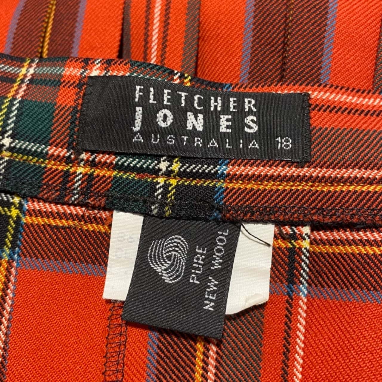Fletcher Jones Size 18 wool kilt (s)