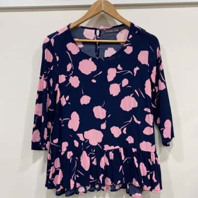 Mister Zimi Womens  Size 10 3/4 Sleeve Top Floral / Navy Blue / Pink  