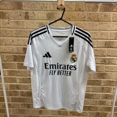 Adidas Mens Madrid 2024/25 home jersey Size S 