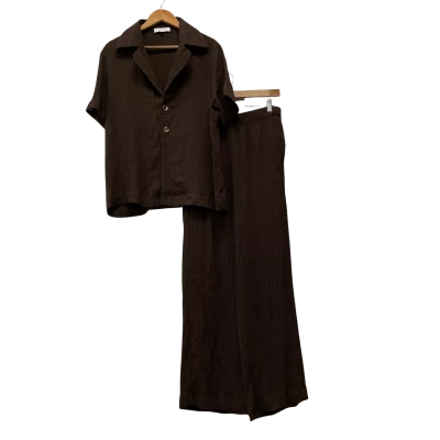 White Closet Womens  shirts & pants Size 12 Brown 