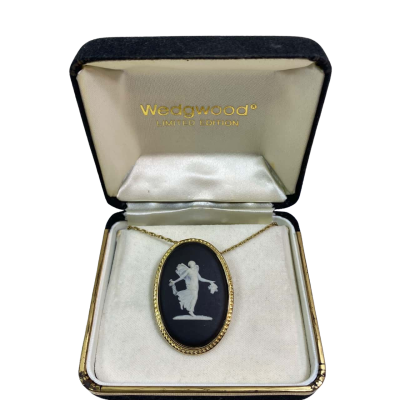 Vintage Wedgwood Oval Brooch/Necklace 45cm Limited Edition Made In England