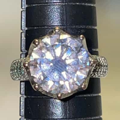  Women's Ring Marked 925 Crown Shape Round CZ