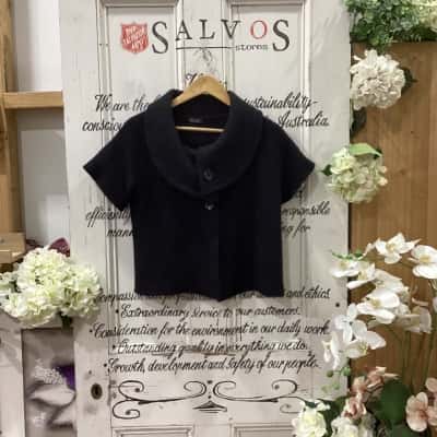SEE SAW BRAND! Womens  Size M Cropped Jacket Black! BEAUTIFUL CROPPED SHORT SLEEP JACKET! MADE WITH 100% WOOL! GREAT FOR DAY OR NIGHT WEAR!