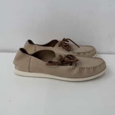 Country Road Cream Leather Boat Shoe - Size 43 